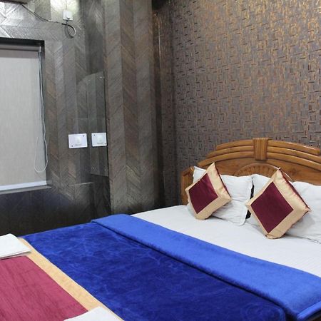 Oyo 11346 Hotel Tazz Odisha Bhubaneswar Exteriör bild