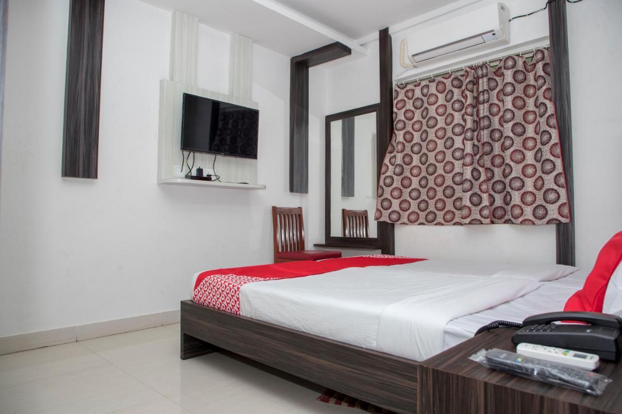 Oyo 11346 Hotel Tazz Odisha Bhubaneswar Exteriör bild