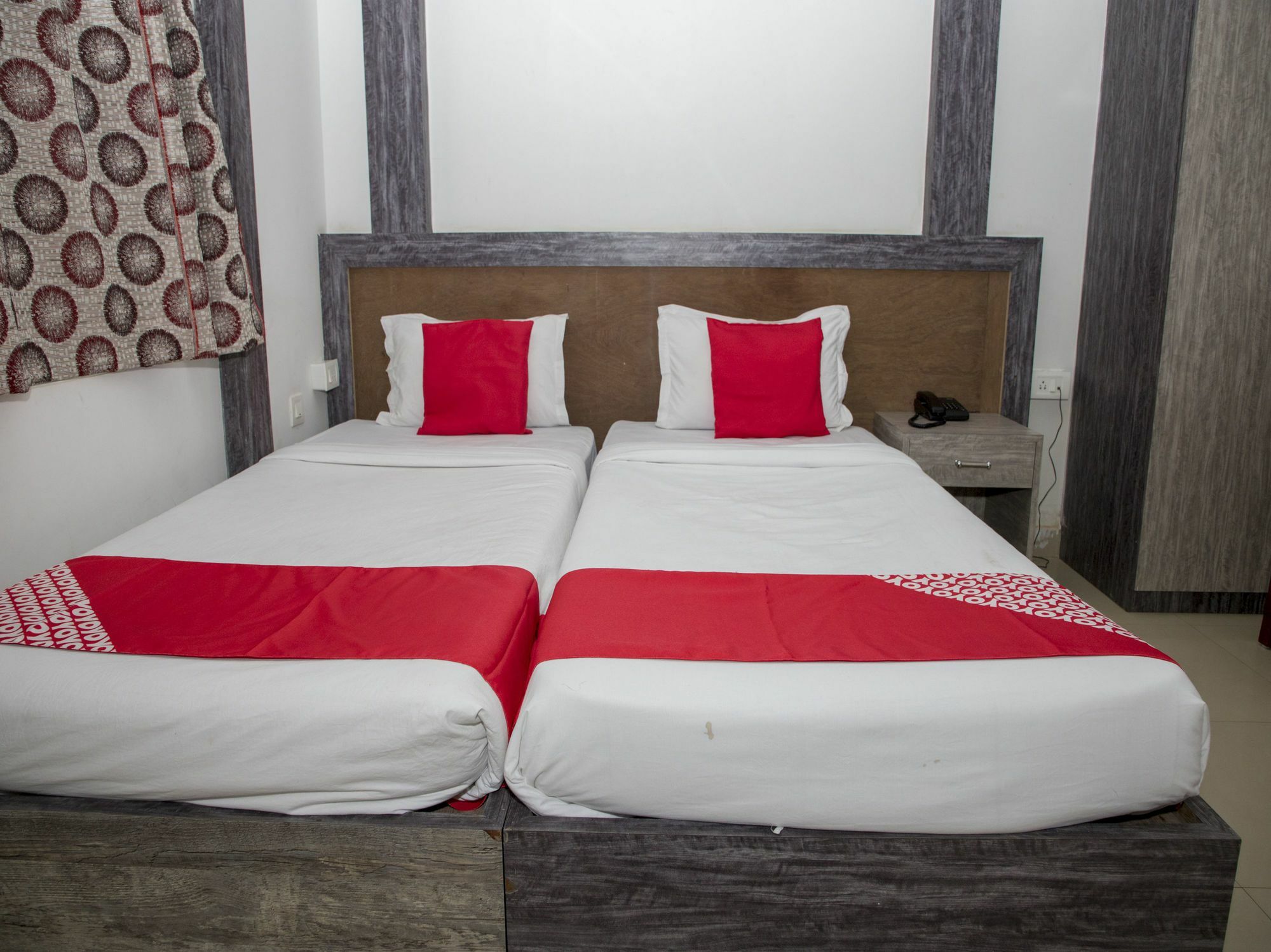 Oyo 11346 Hotel Tazz Odisha Bhubaneswar Exteriör bild